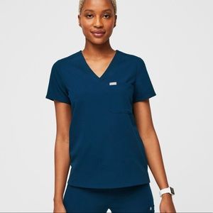 FIGS Catarina scrub top XS
